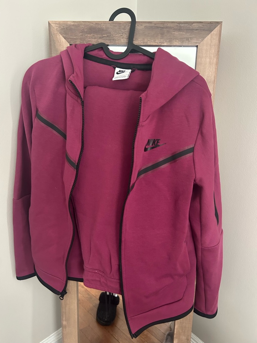 Boys Nike Tech set - Picture 11 of 11